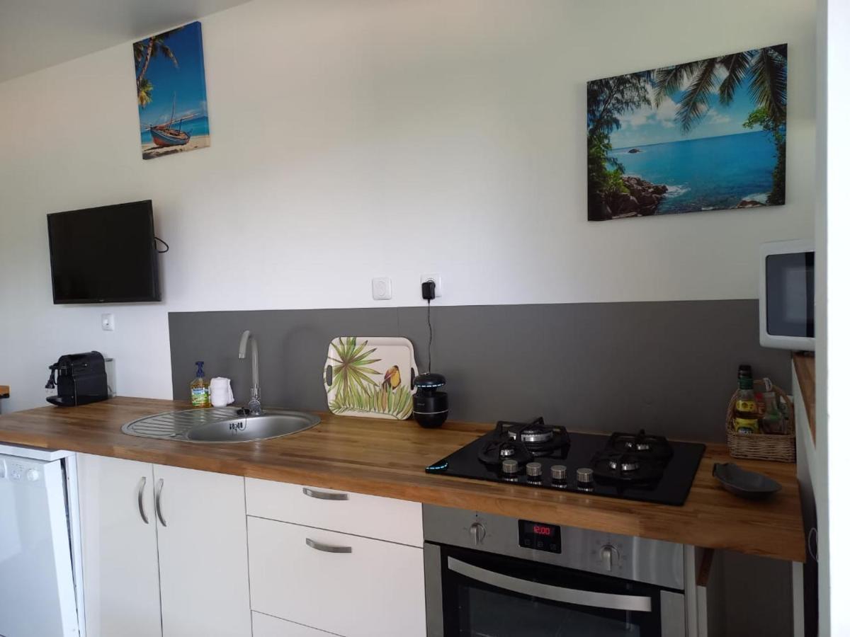 Le Tropical Appartement 1 Ou 2 Chambres レザンセス・ダルレット エクステリア 写真